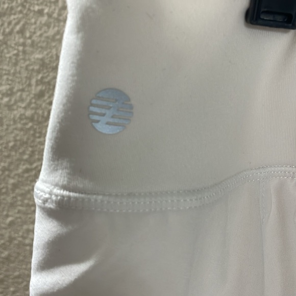 Zella White Skort . Excellent new condition . Sz XL - Picture 4 of 6